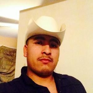 Meet your Posher, Roberto